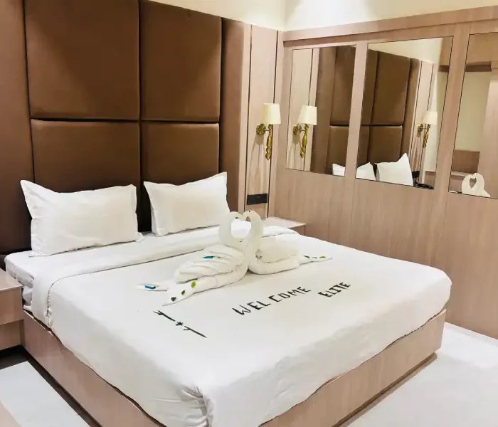 Deluxe Luxury Room - 1